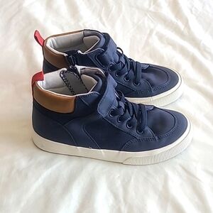 💙Boys boots, size 2, Cat & Jack💙